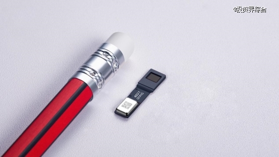 圖片包含 游戲機(jī), 燈光 描述已自動(dòng)生成